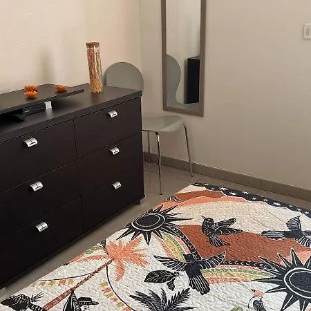 La Gayrou Apartamento *